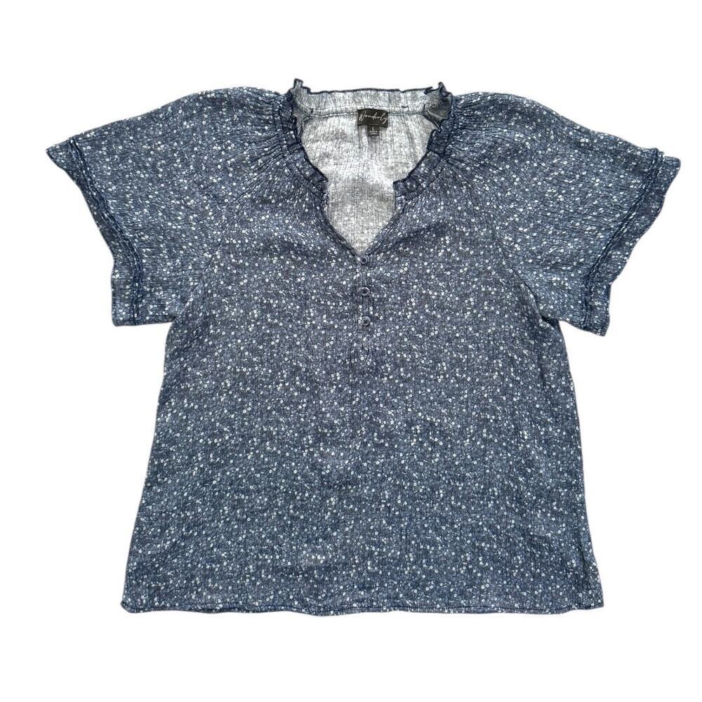 Wonderly Floral Top with Flutter Sleeves -
size Large